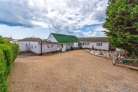 5 bedroom bungalow for sale, Tyne Close, Worthing, West Sussex, BN13
