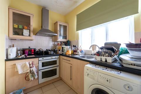 1 bedroom flat for sale - Warwick Road, Worthing, West Sussex, BN11