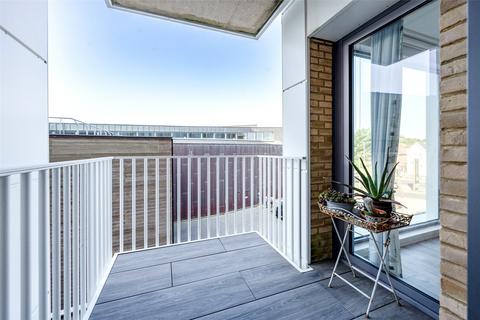 2 bedroom flat for sale - Bayside Apartments, 62 Brighton Road, Worthing, West Sussex, BN11