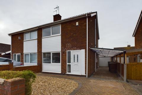 3 bedroom semi-detached house to rent, Renfrew Road, Lincoln LN5