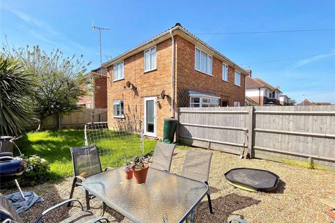 18 Chesham Close, Goring By Sea, Worthing, BN12 4BJ