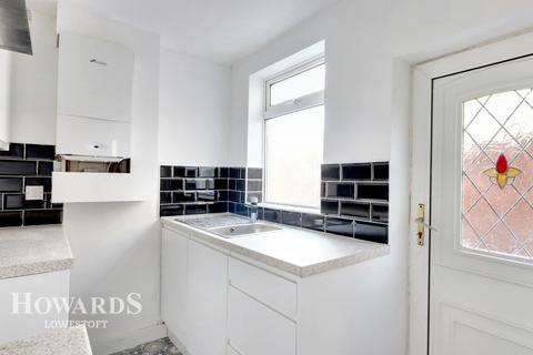 20 Clifton Road, Lowestoft, NR33 0HF