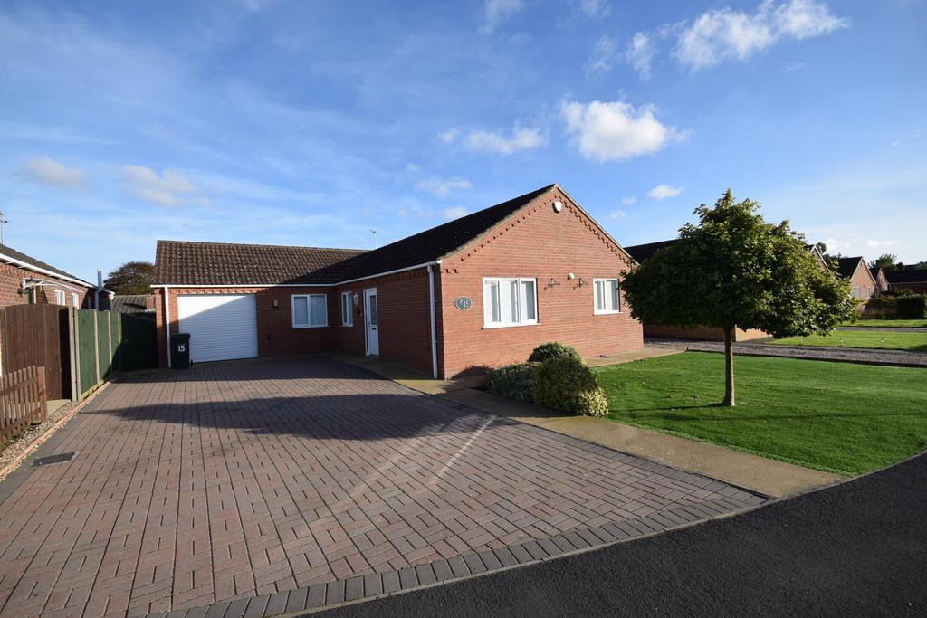 Waincroft Close, Wainfleet St Mary PE24 3 bed detached bungalow for