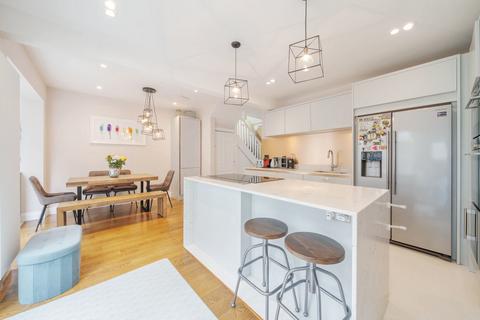 6 Wharncliffe Gardens, London, SE25 6DQ