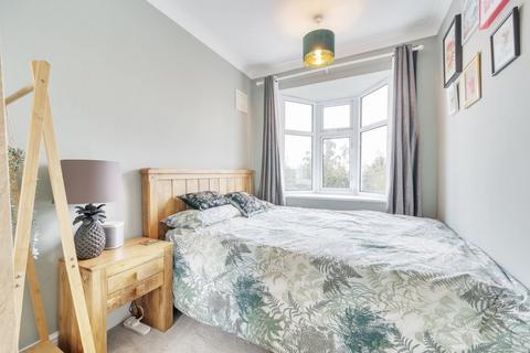 6 Wharncliffe Gardens, London, SE25 6DQ