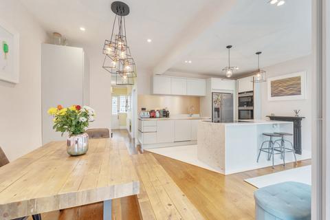 6 Wharncliffe Gardens, London, SE25 6DQ
