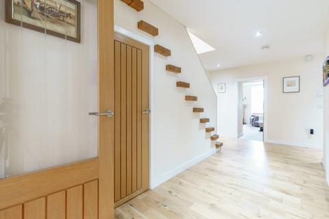9 Kirkhill Terrace, Gorebridge, EH23 4LL