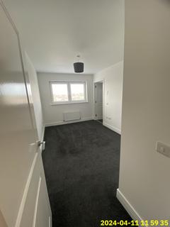 2 bedroom flat to rent, Mulberry Crescent, Renfrew, PA4