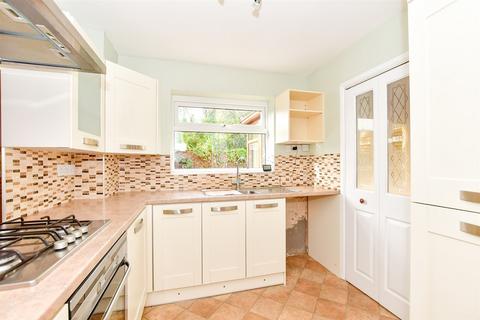 3 bedroom semi-detached house for sale - Pout Road, Snodland, Kent