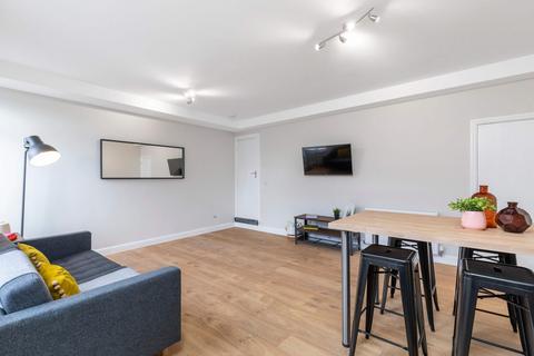 6 bedroom house to rent - Regent Terrace, Leeds LS6