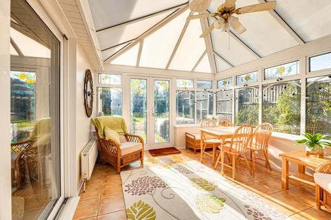 undefined, Warwick Road, Rayleigh, SS6