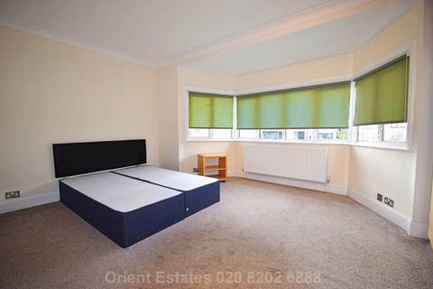 38 Allington Road, London, NW4 3DE