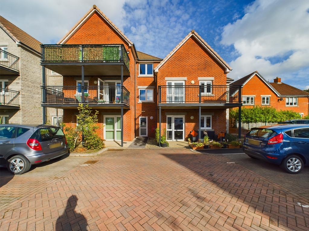 Coopers Court, Yate, BS37 1 bed retirement property for sale £225,000