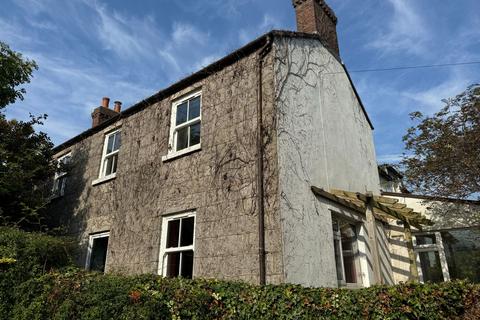 4 bedroom detached house for sale, Castle Street, Rhuddlan