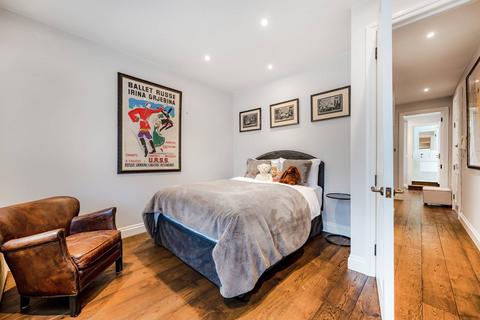 3 bedroom flat for sale, Warwick Square, Pimlico, London, SW1V