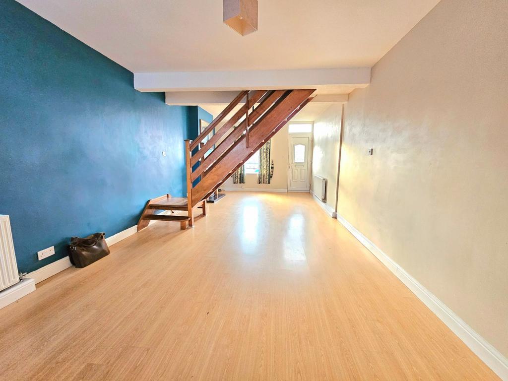 Wilson Street, Worcester, Worcestershire, WR3 3 bed terraced house for sale £230,000