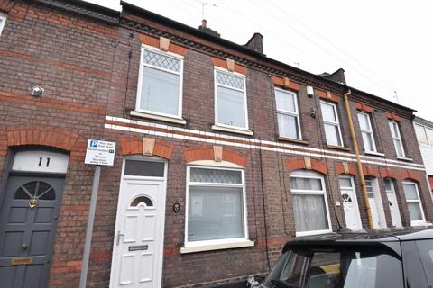 2 bedroom terraced house to rent, Tavistock Crescent, Luton, Bedfordshire, LU1 3UP