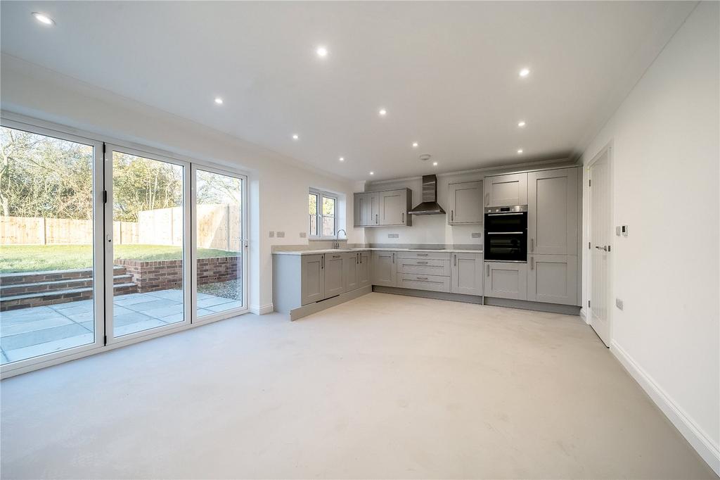 Dodmans Pightle, Wickham Skeith, Suffolk, IP23 3 bed semidetached