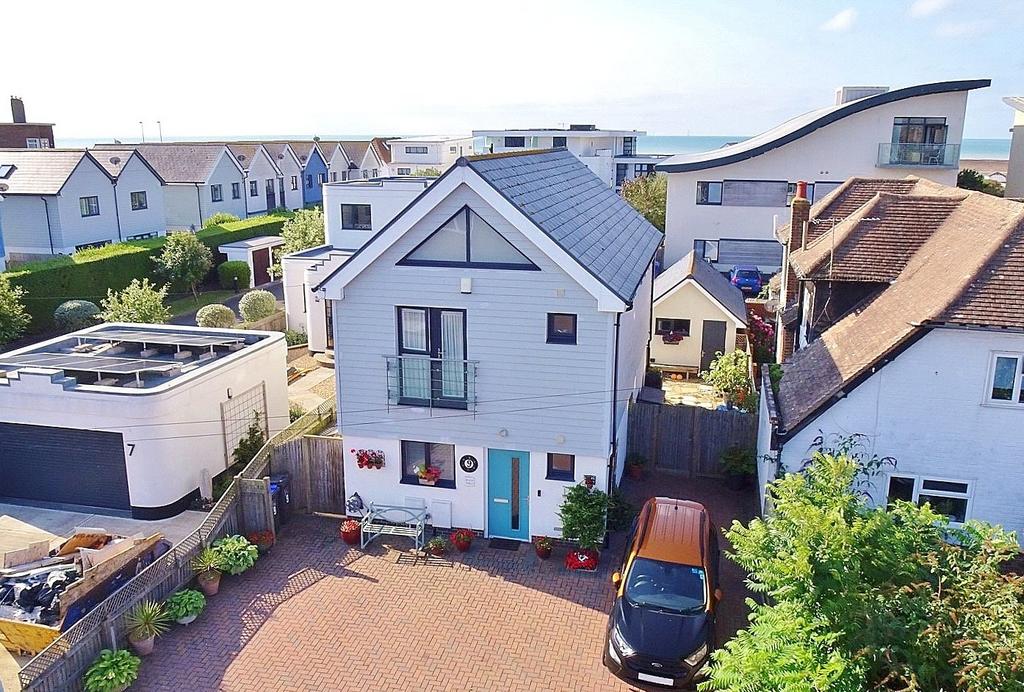Eirene Road, GoringbySea, Worthing, West Sussex, BN12 3 bed detached