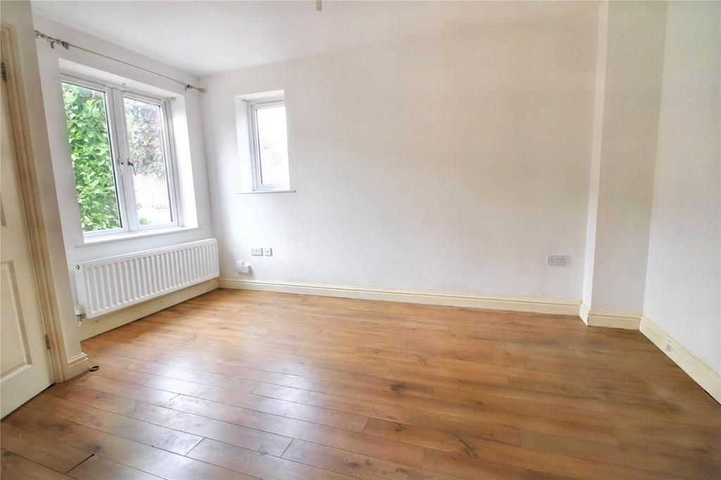Eastwood Road, Brislington, Bristol, BS4 2 bed terraced house £1,400