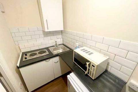 undefined, Bear Road, Room 6, Brighton