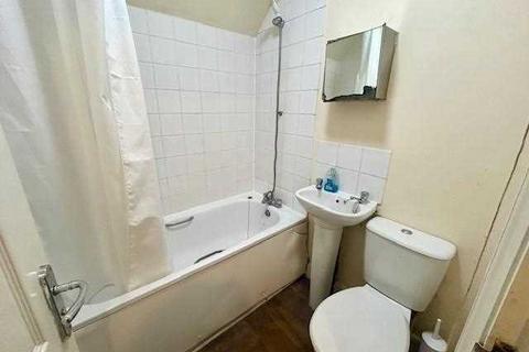 undefined, Bear Road, Room 6, Brighton