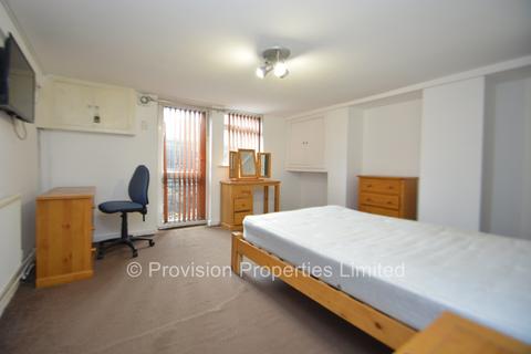 5 bedroom terraced house to rent, Headingley Mount, Headingley LS6