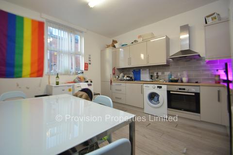 6 bedroom terraced house to rent, Norwood Place, Hyde Park LS6