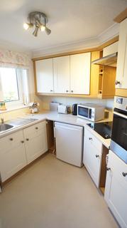2 bedroom retirement property for sale - Farnham Close, London N20