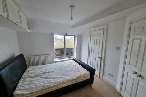 1 bedroom apartment to rent, London Road,  Reading,  RG1