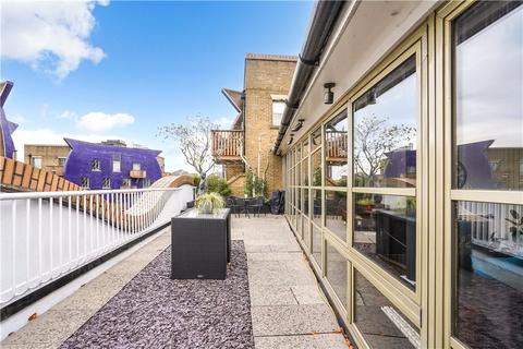 3 bedroom flat for sale, The Circle, Queen Elizabeth Street, London, SE1