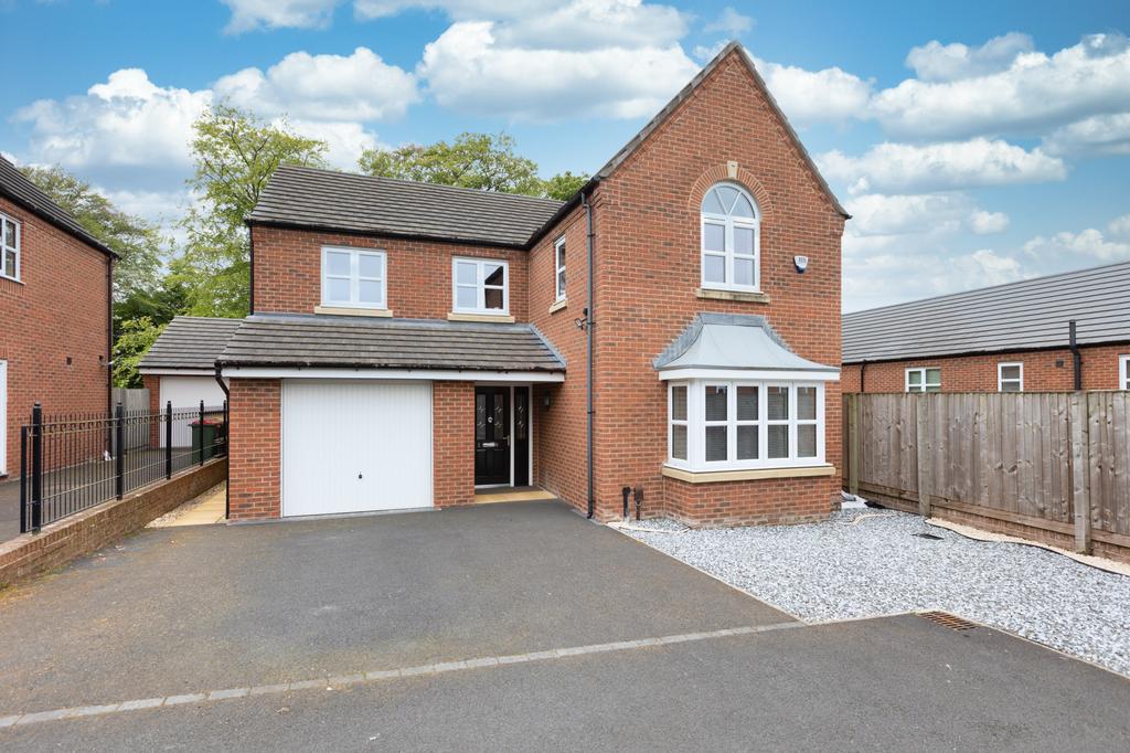 Golden Hill Close, Preston PR2 4 bed detached house for sale £340,000