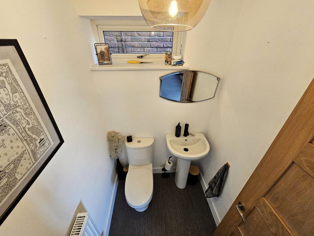 Cloakroom/WC