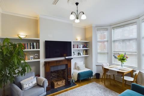 2 bedroom terraced house for sale, Oaklands Road, London NW2
