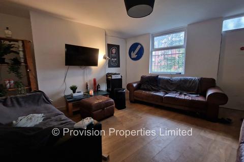 8 bedroom end of terrace house to rent, Victoria Road, Hyde Park LS6