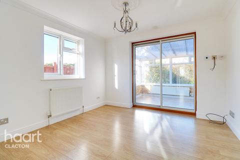 26 Colthorpe Road, Clacton-on-sea, CO15 4PT