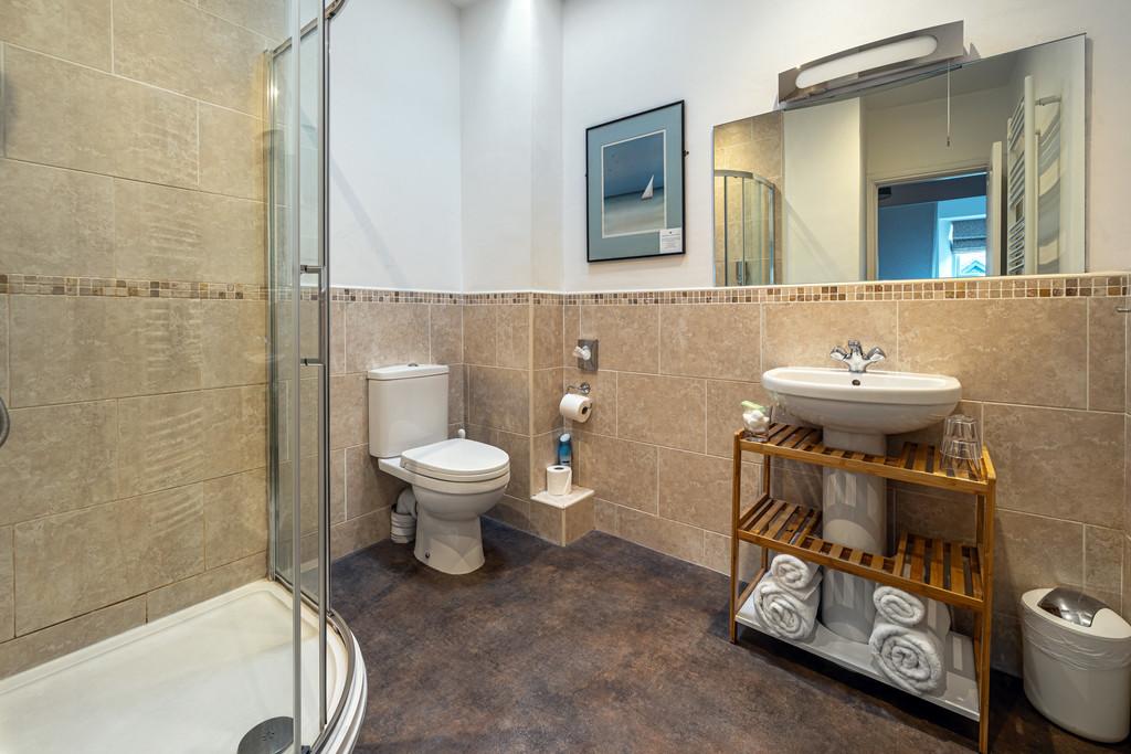 Ensuite for Bedroom 7