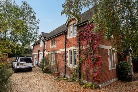 5 bedroom detached house to rent, Westbury Leigh, Westbury