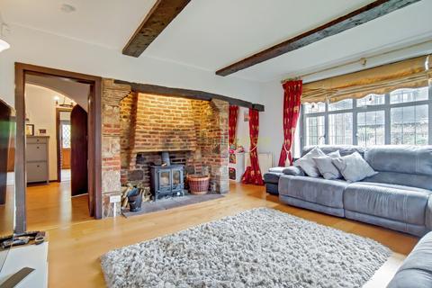 4 bedroom detached house for sale, Dome Hill, Caterham, Surrey