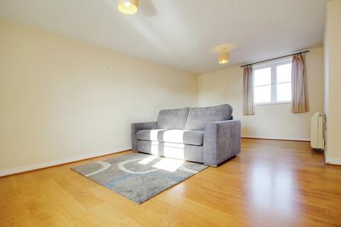 2 bedroom apartment to rent, Padstow Road, Swindon SN2