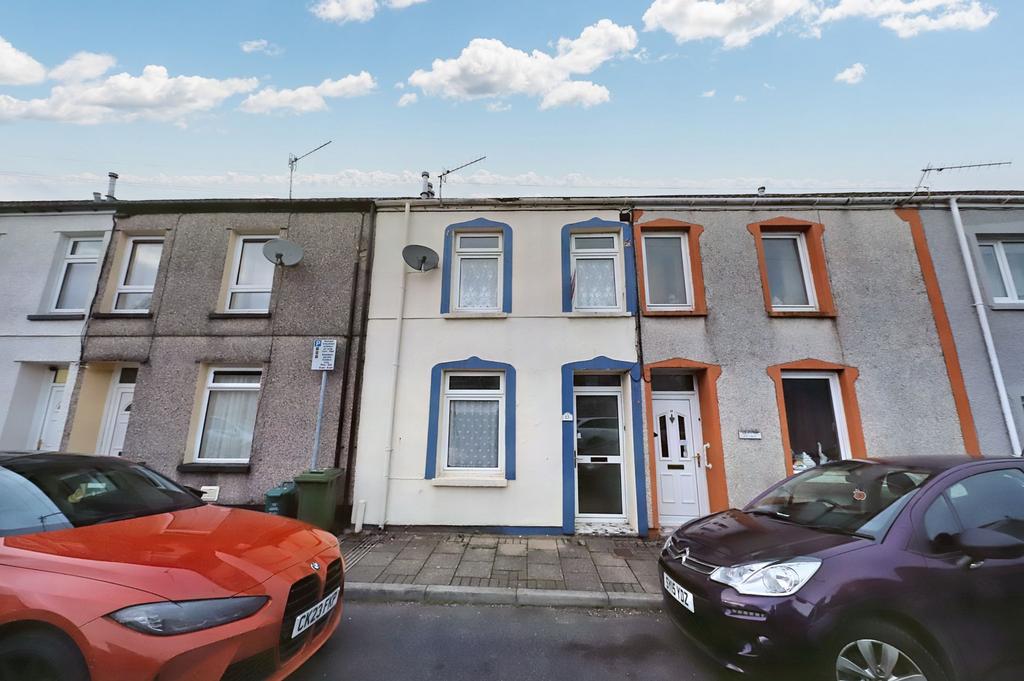 Aberdare, Rhondda Cynon Taf CF44 2 bed terraced house to rent £475