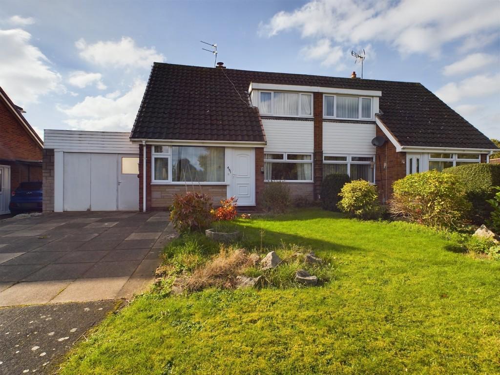 Stone Road, Stafford 3 bed semidetached house for sale £200,000