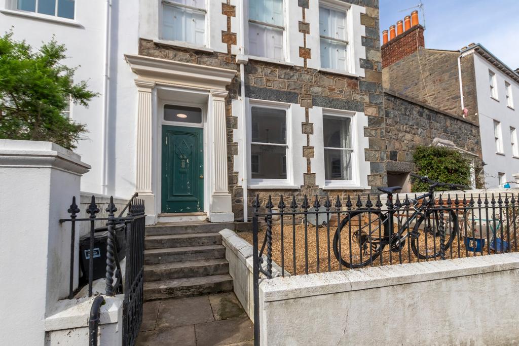 Hauteville, St. Peter Port, Guernsey 1 bed apartment for sale £295,000