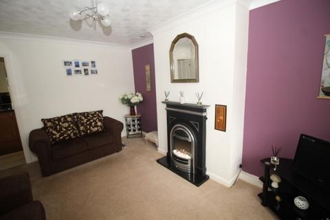 2 bedroom semi-detached house for sale, Garforth Drive, Altofts