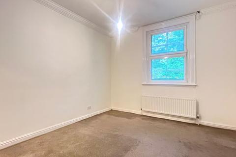 2 bedroom flat to rent, Gledhow Hall, Gledhow Lane, Roundhay, Leeds, LS8