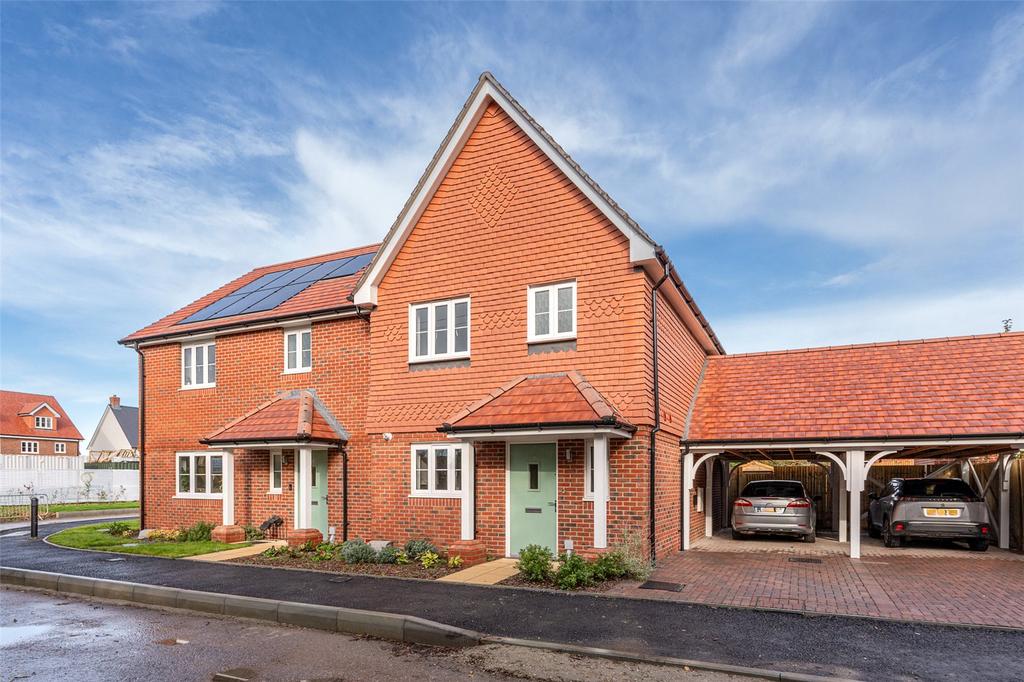 Mayflower Meadow, Platinum Way, Angmering, West Sussex, BN16 3 bed semi