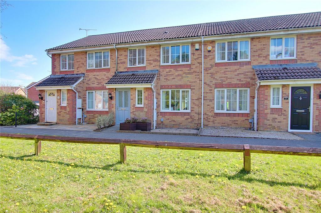 Close, Wick, Littlehampton... 3 bed terraced house £300,000