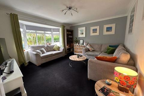 16 Bosnoweth, Probus, Truro, TR2 4HE