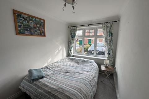 16 Bosnoweth, Probus, Truro, TR2 4HE
