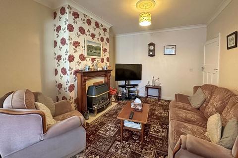 4 bedroom semi-detached house for sale, Kent Avenue, Walsall